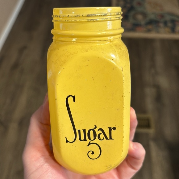 Vintage Hocking Shaker Set Flour Sugar Yellow Fired On Art Deco Range - Picture 14 of 15